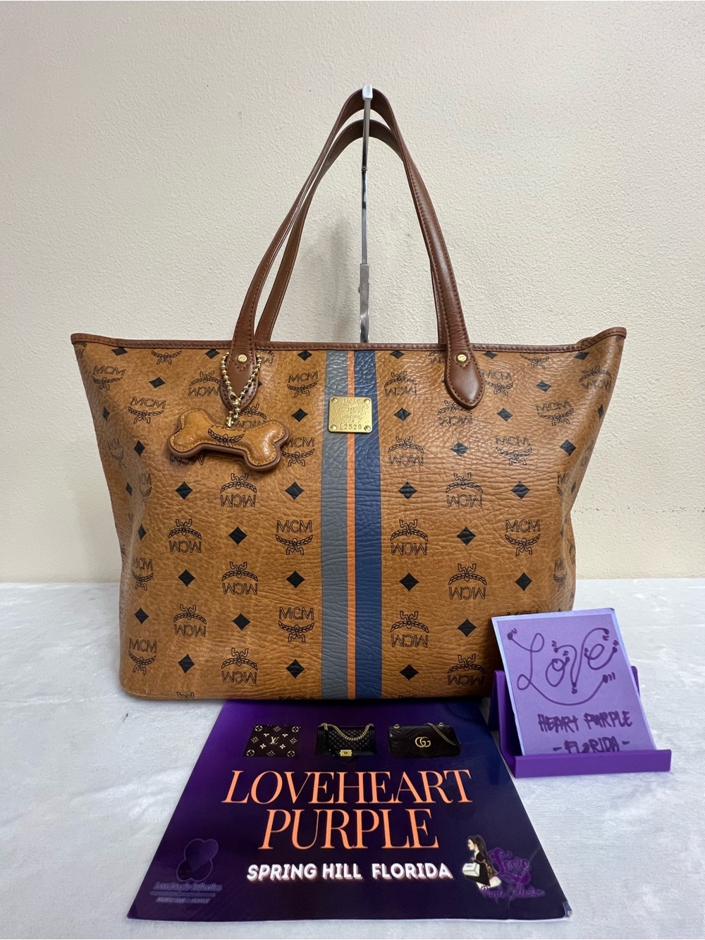 MCM TOTE COGNAC W/ BONE MM